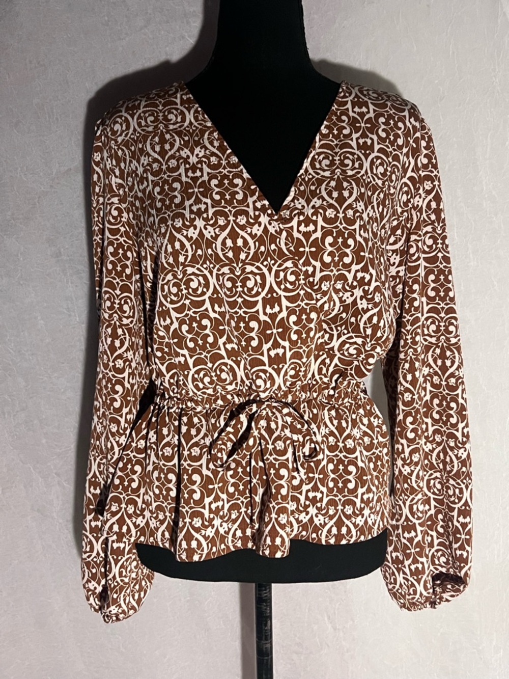 LOFT Brown and White Printed V-Neck Tie-Waist peplum blouse